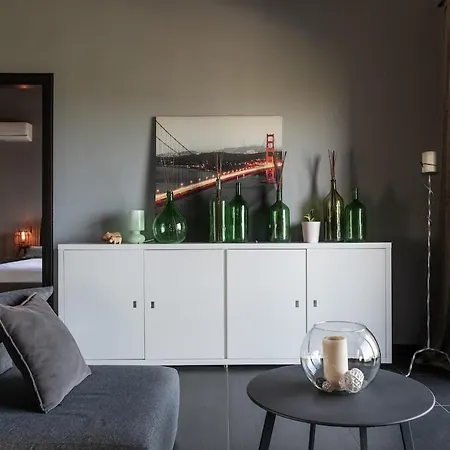 Calmar Boutique Villa