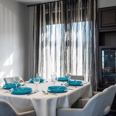 Calmar Boutique Villa